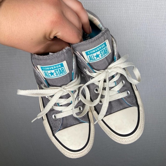 Converse | women ’s‎ Size 5 Blue Accent Color - Picture 3 of 6